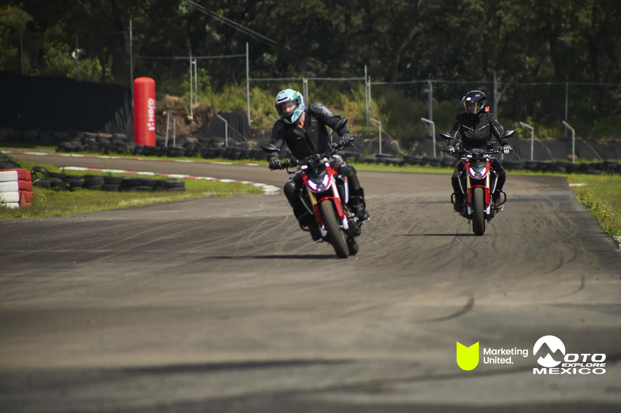 HUNK TRACKDAY 244